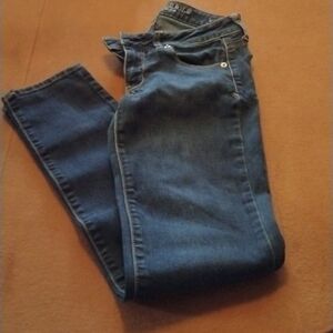 𝅺jeans American eagle skinny super stretch size 2